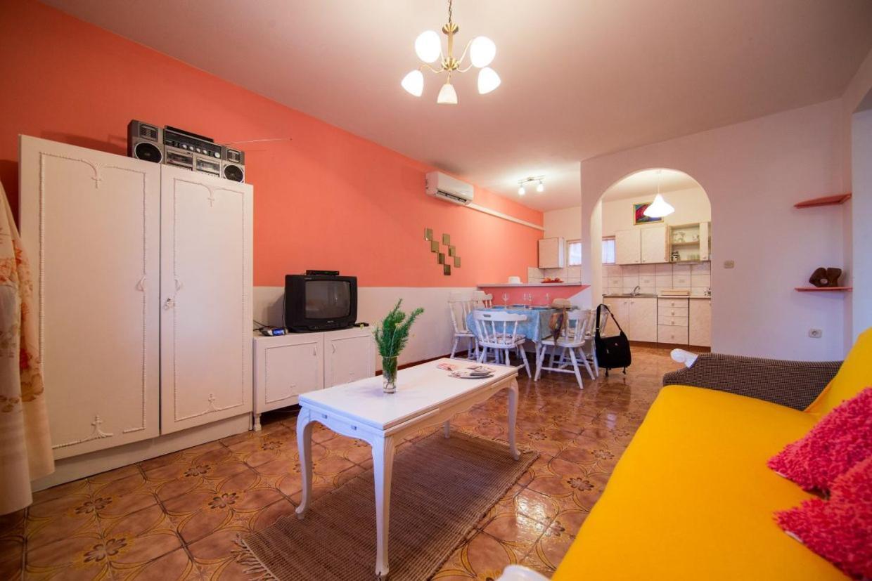 Silver Beach Apartments Vis Dış mekan fotoğraf